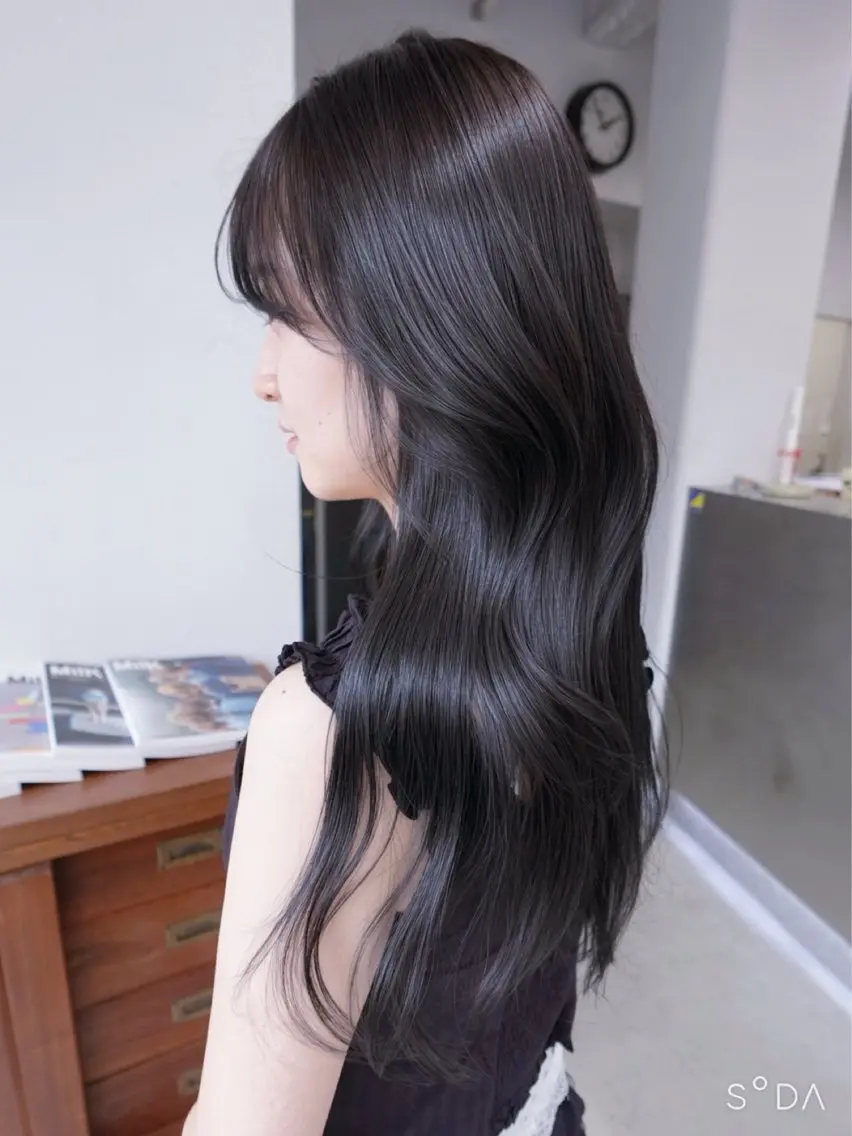 ロング レイヤーカット sauのヘアスタイル