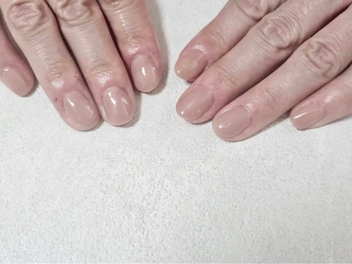 ネイル オーロラネイル フットネイル フレンチネイル ジェルネイル マグネットネイル ハンドネイル mogunail &blowのネイルデザイン