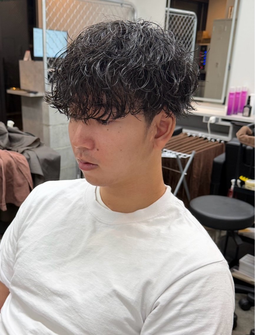 カラー メンズ メンズパーマ カット パーマ トリートメント 角田 凌のヘアスタイル
