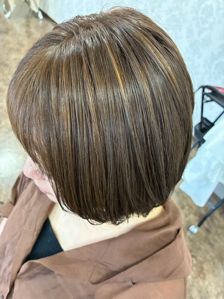 ミディアム ハイライト 田中 和葉のヘアスタイル