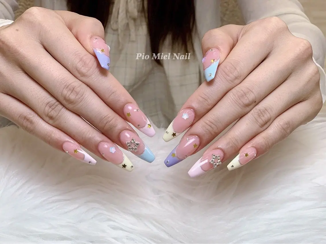 ネイル ハンドネイル HANA 長さだしのネイルデザイン