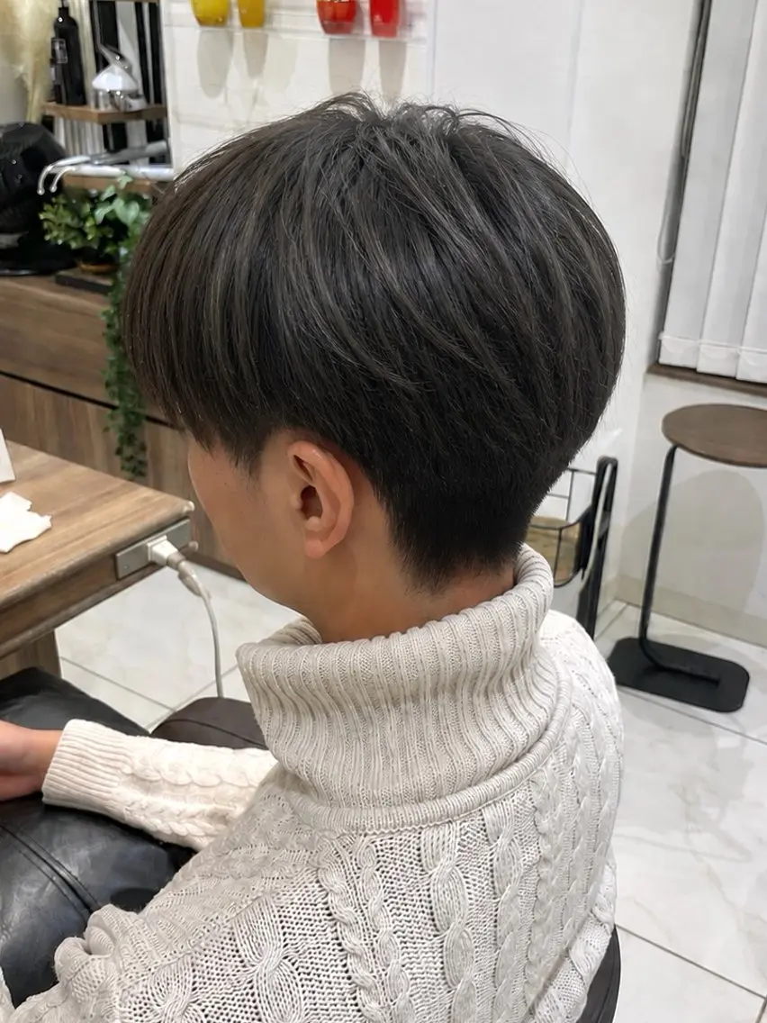 パーマ メンズ ダウンパーマ メンズパーマ カット パーマ 🩵茗荷谷で1番 パーマ巻いてる萌🩵のヘアスタイル