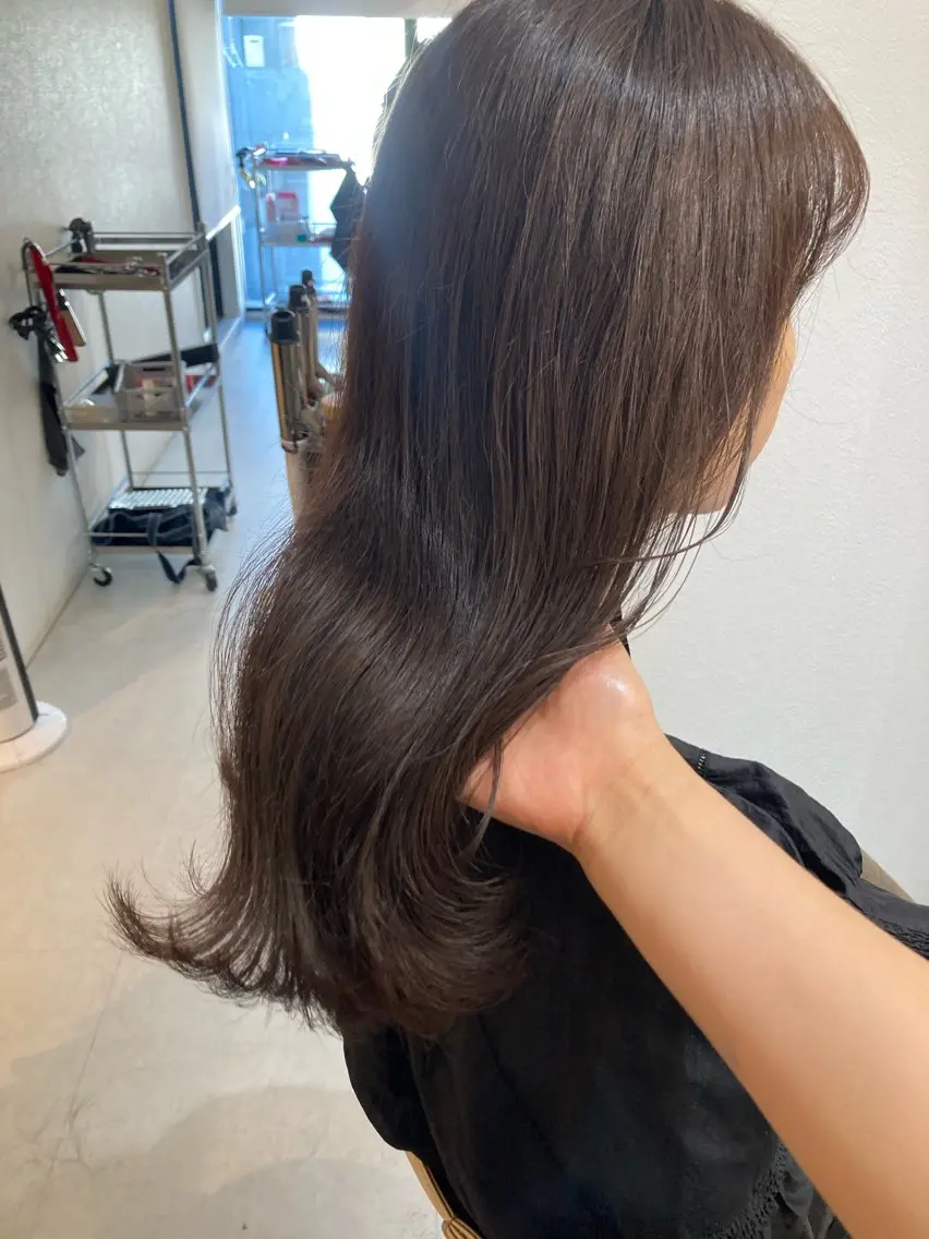セミロング カット ヘアカラー トリートメント ✨色持ちの良い艶 カラー✨蟹江真世のヘアスタイル