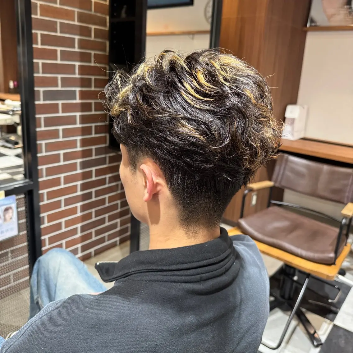 ショート パーマ メンズ フェザーパーマ メンズパーマ カット パーマ メンズミディアム☁️ ✨抜け感ヘア/下村迅のヘアスタイル