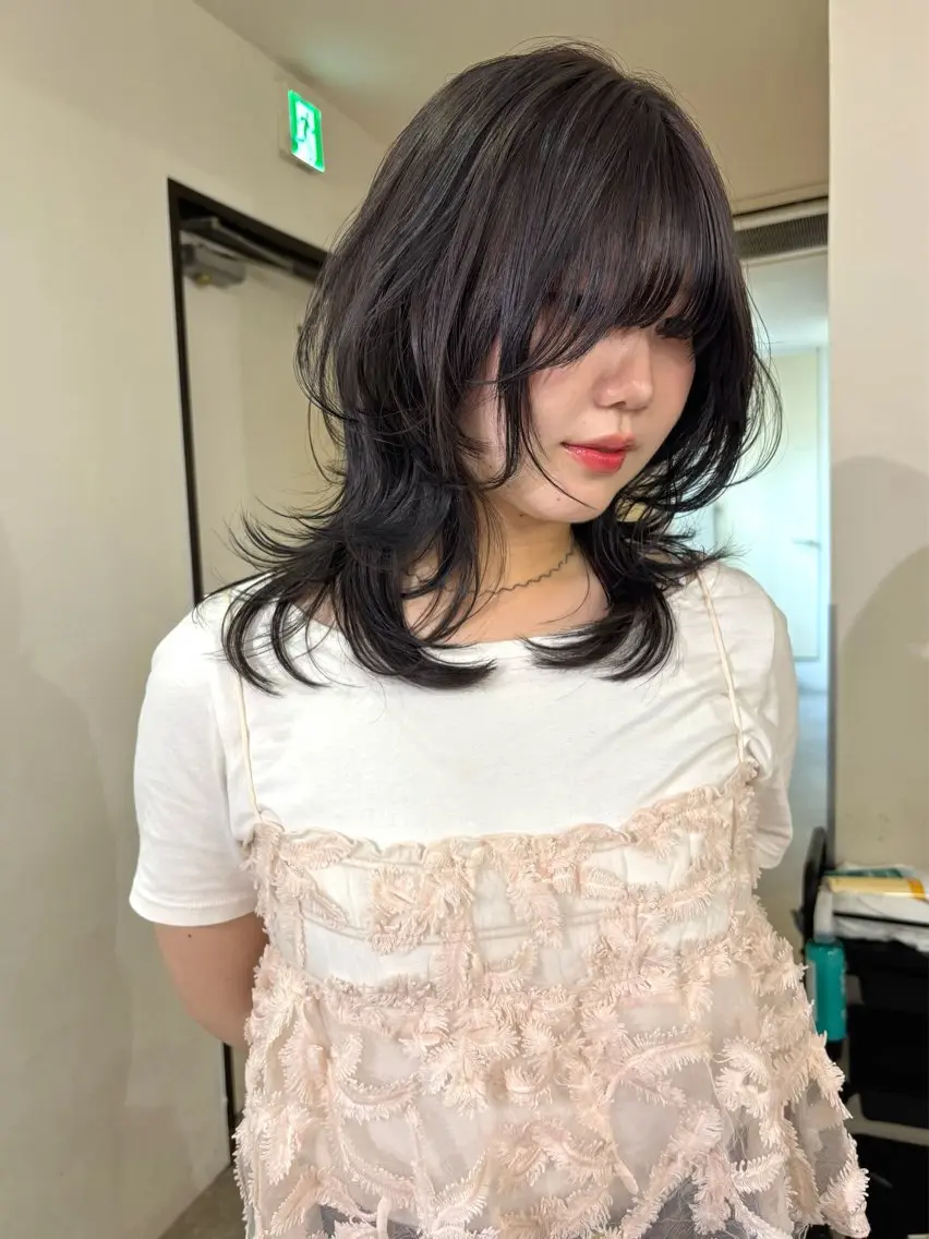 ミディアム カラー ブリーチ ダブルカラー ブリーチなしカラー くびれヘア カット ヘアカラー mizuki/ピンク ベージュ.レイヤーのヘアスタイル
