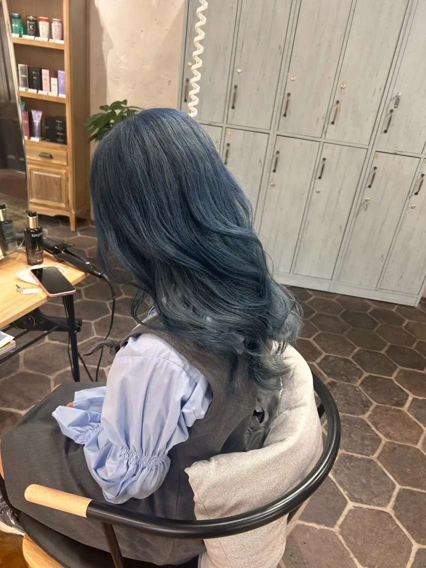 セミロング ヘアカラー 艶カラー🌟 kanonのヘアスタイル