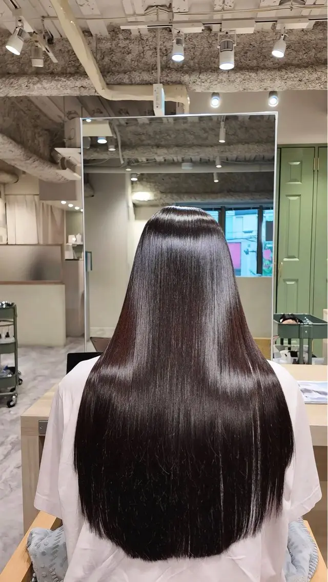 カラー 髪質改善 LOVEST 優月のヘアスタイル