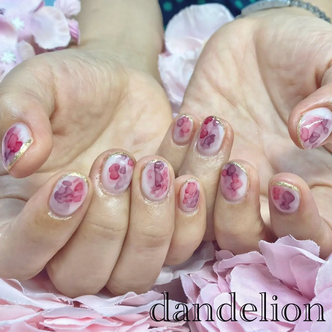 ネイル ハンドネイル ハンドケア dandelion ダンデライオンのネイルデザイン