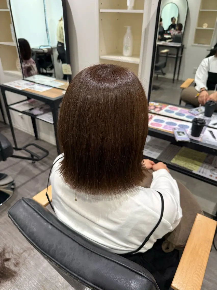ミディアム カラー ブラウンカラー オリーブブラウン カット ヘアカラー トリートメント 艶髪レイヤー上田 紗也🇰🇷💗のヘアスタイル