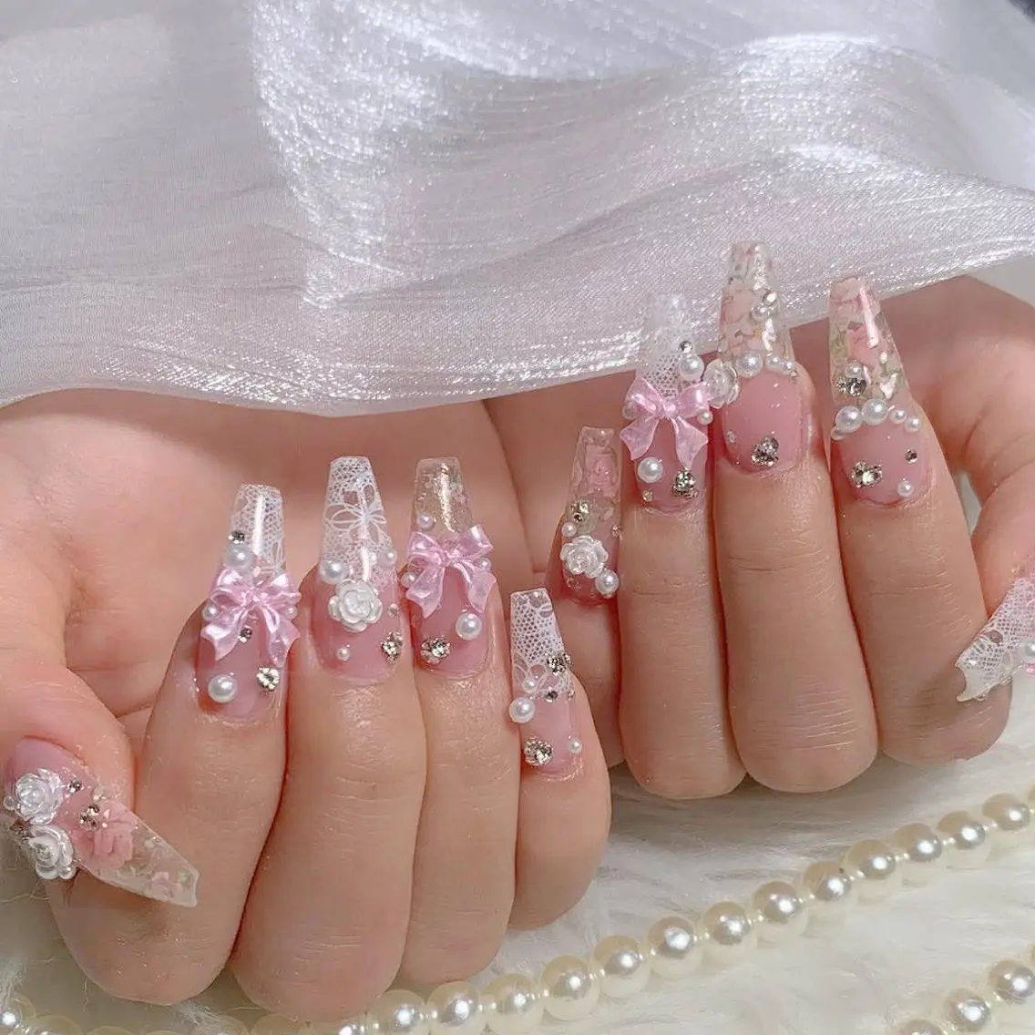 ネイル オーロラネイル 長さ出し フラッシュネイル フレンチネイル ジェルネイル ハンドネイル Amee Nail Salonのネイルデザイン
