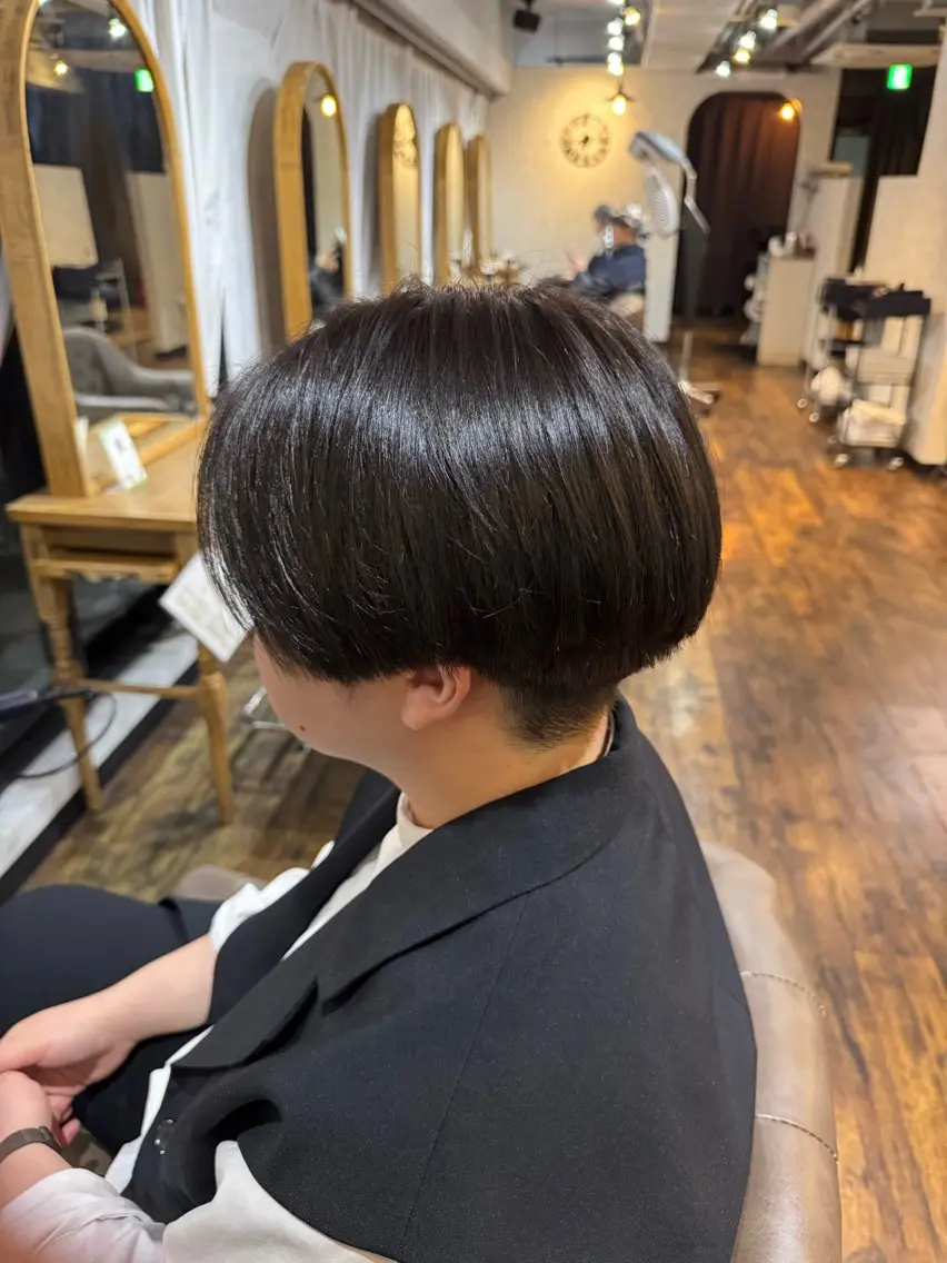 ショート カラー 松永 かずきのヘアスタイル