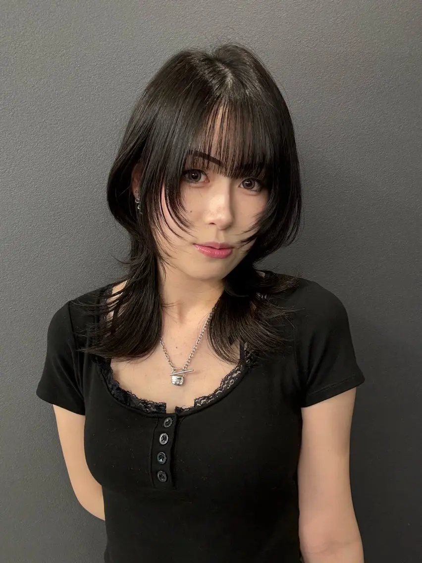 ミディアム カラー ヘアアレンジ カット トリートメント ヘアセット 韓国ヘア🖤/透明感 shihoのヘアスタイル