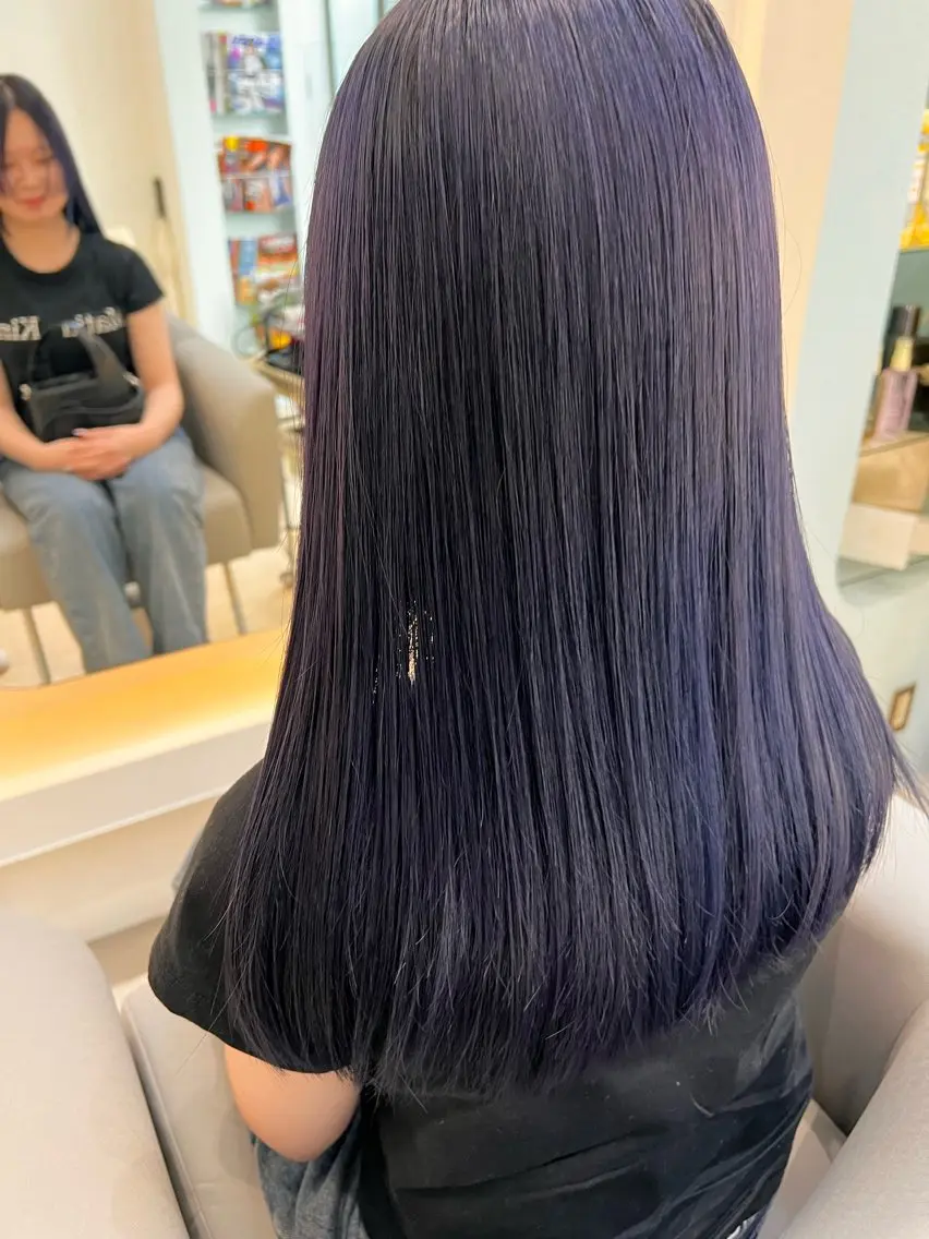 ミディアム カラー パーマ ヘアアレンジ メンズ バイオレットカラー ヘアカラー 堀井 凌平のヘアスタイル