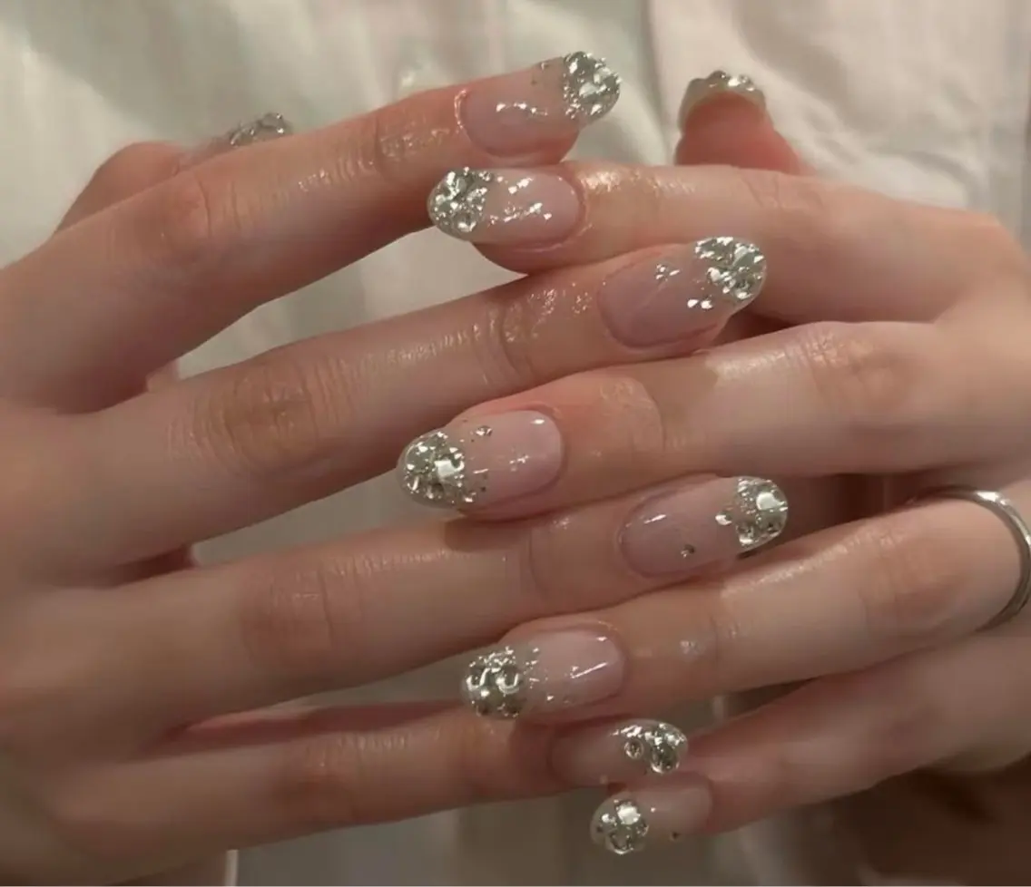 ネイル フットネイル フレンチネイル グラデーション 氷ネイル・うるうるネイル 韓国ネイル ハンドネイル Mixx Nail_ Studioのネイルデザイン