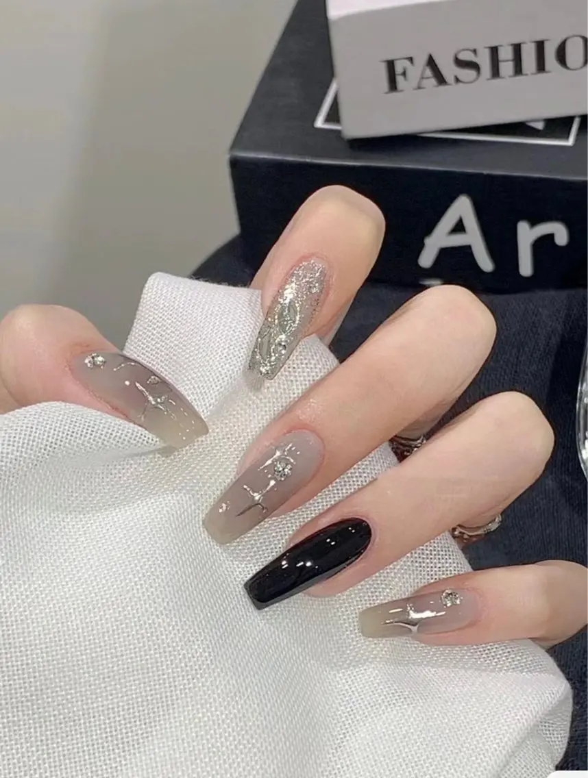 ネイル 💫🌸💕リサ nail ⭐️✨のネイルデザイン