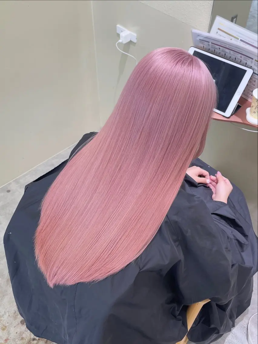 ロング カラー ピンクカラー ハイトーン💖/ ✨️モテ艶カラー💎のヘアスタイル