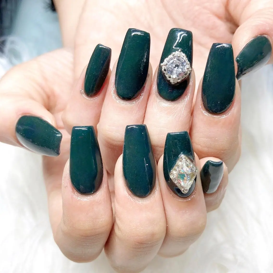 ロング ネイル Y. Sのネイルデザイン