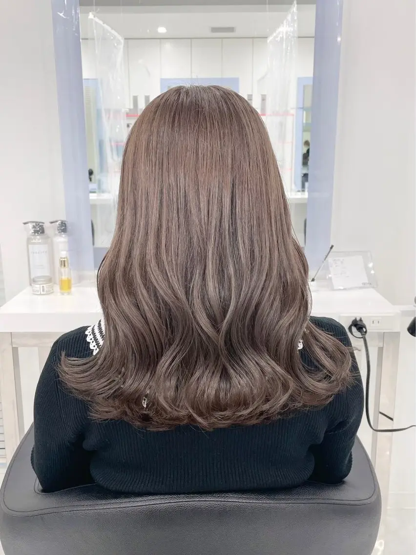 ミディアム カラー センターパート特化 井上健太のヘアスタイル