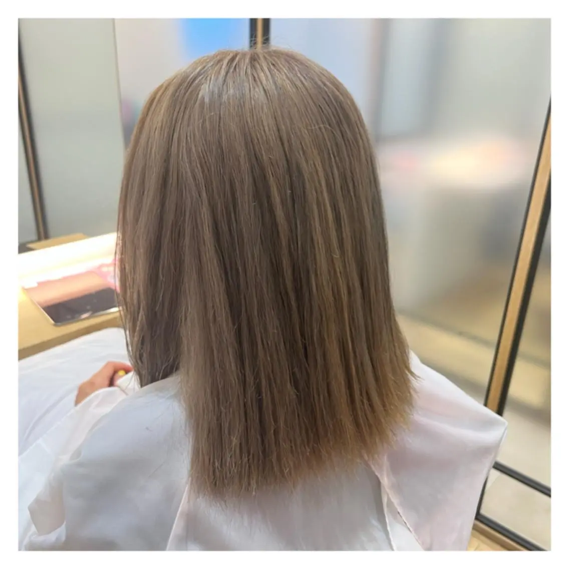 ミディアム カラー ベージュカラー ダブルカラー ミルクティーベージュ まちだ ひとみのヘアスタイル
