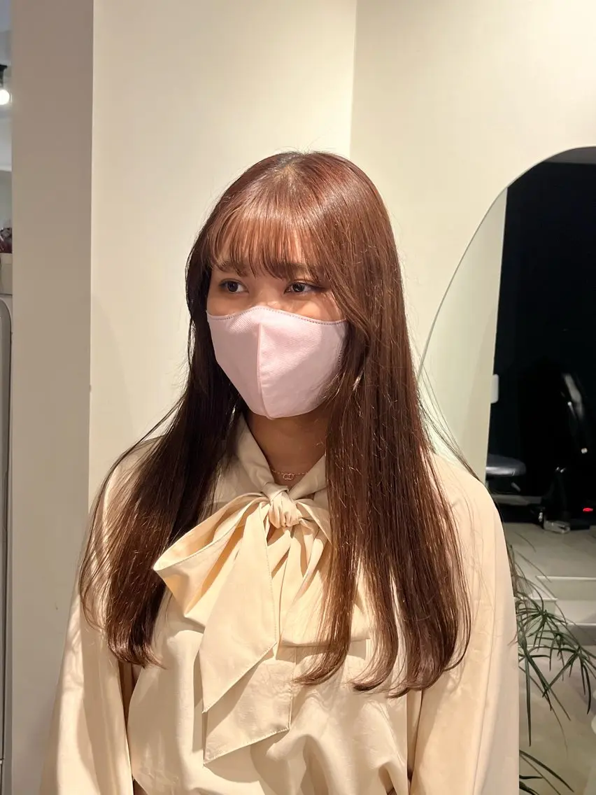 ロング 顔まわりレイヤー 顔周りカット レイヤーカット 本木下朋花/髪質 改善×ダブルカラーのヘアスタイル
