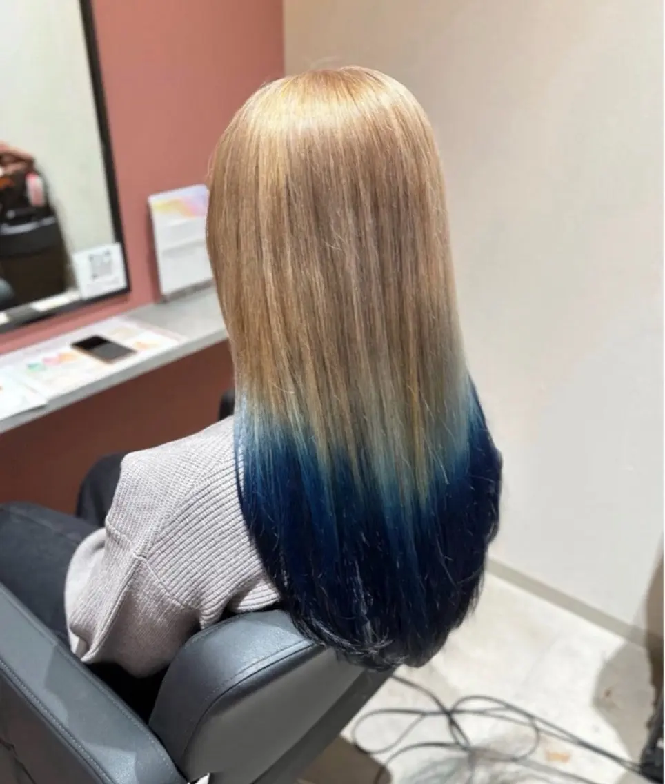 カラー ヘアカラー 梶 瑞希のヘアスタイル