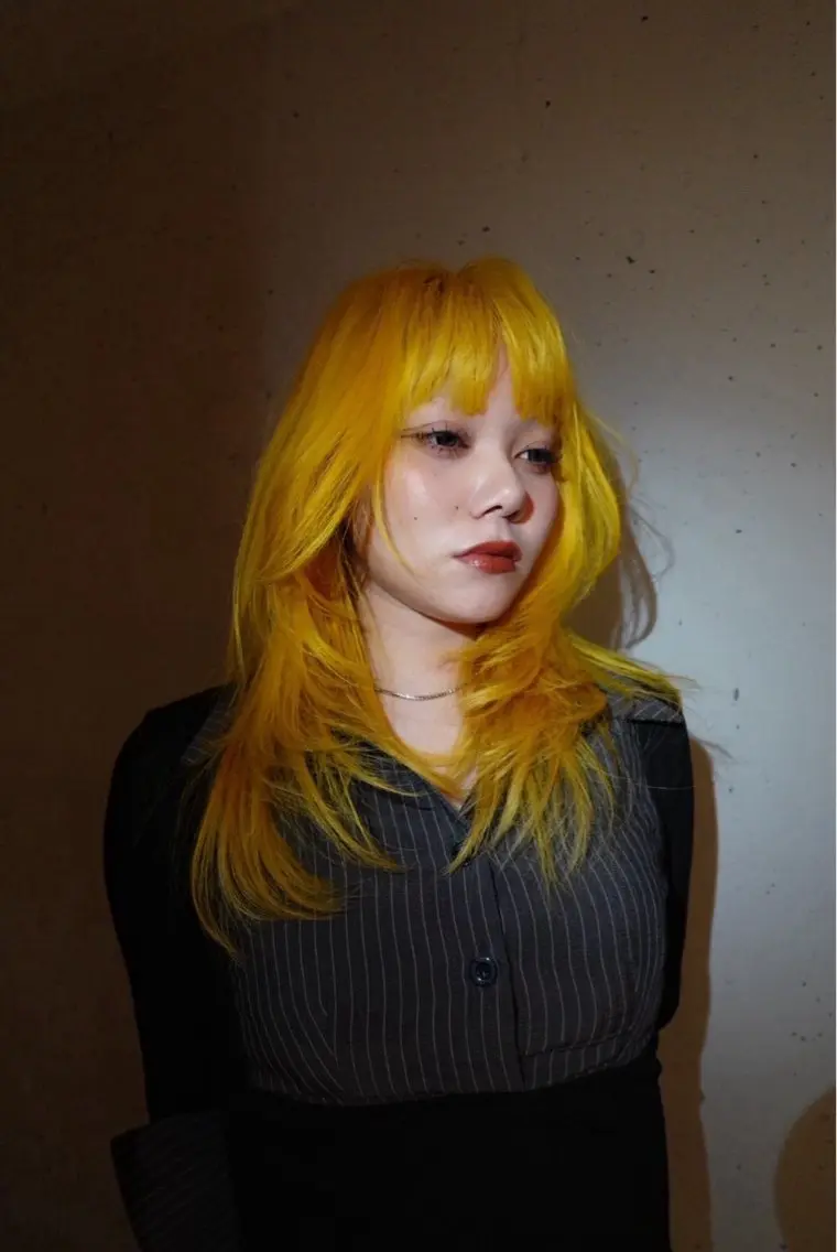 カラー 山村 恋姫のヘアスタイル