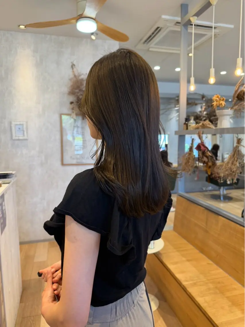 ミディアム 田中 紫苑のヘアスタイル