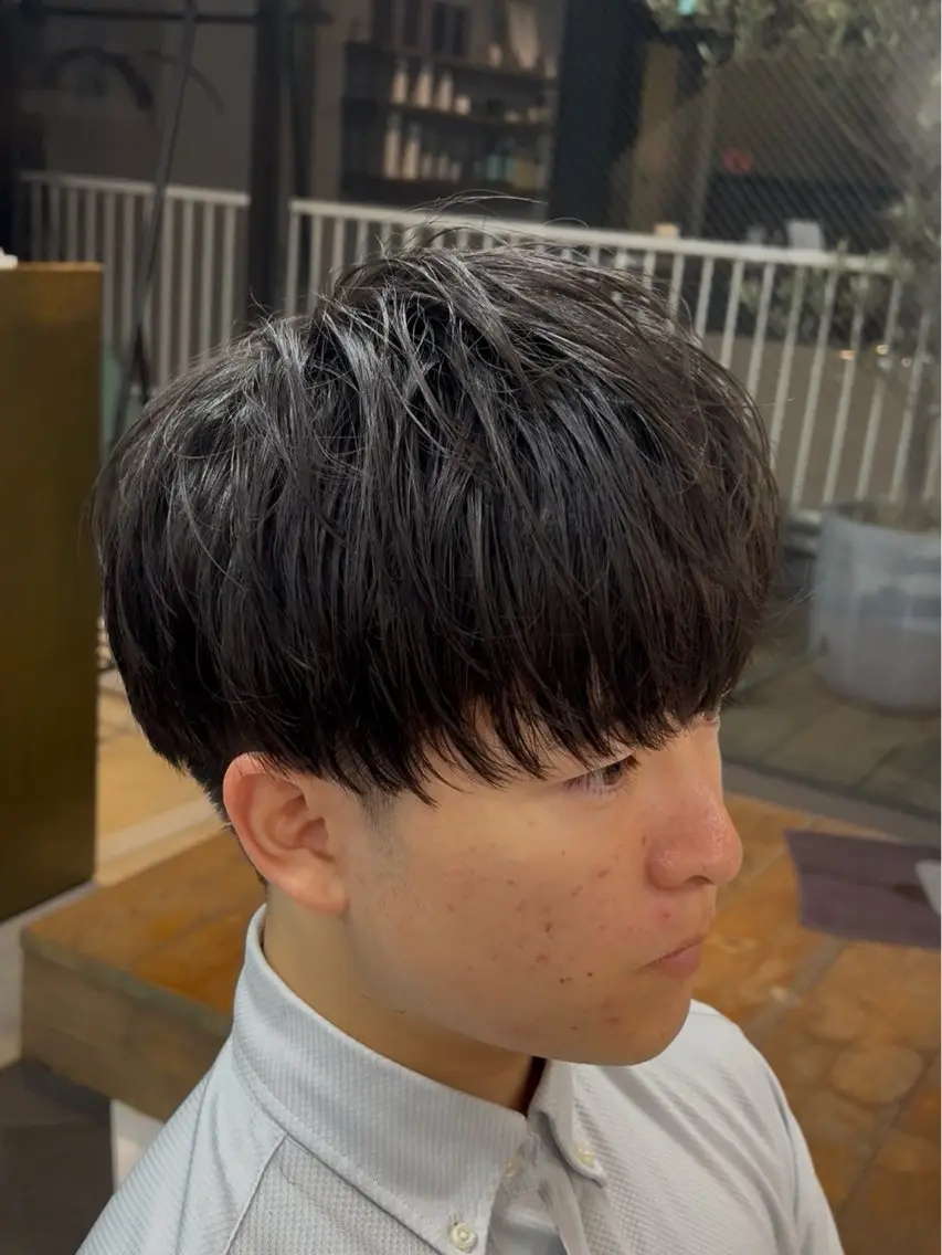 ショート カラー パーマ ヘアアレンジ メンズ 伊藤 陸のヘアスタイル