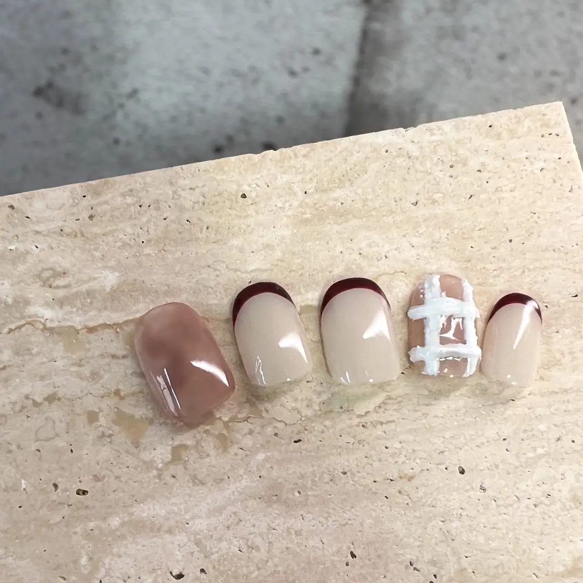 ネイル ブラウン フレンチネイル ニュアンスネイル ピンク ハンドネイル pointillé .ayaのネイルデザイン