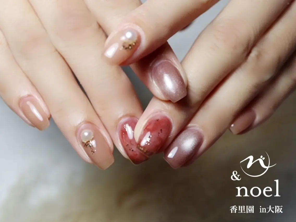 ネイル マグネットネイル ミラーネイル 冬ネイル Nailsalon &Noelのネイルデザイン