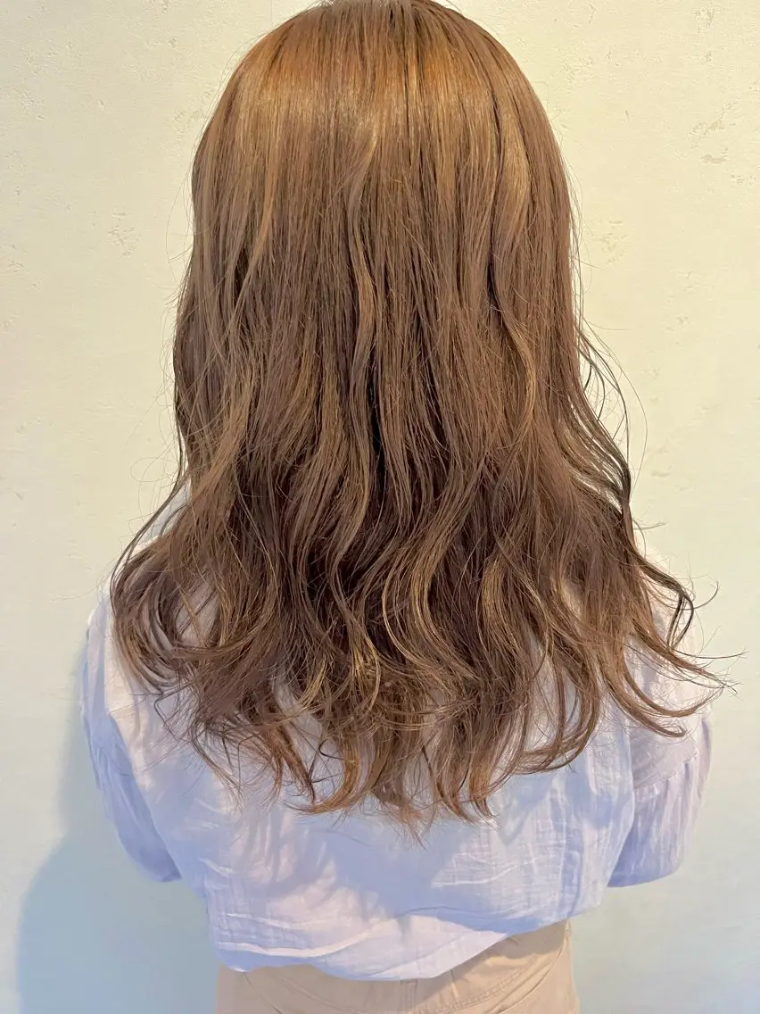 セミロング カラー 伊藤 さやかのヘアスタイル