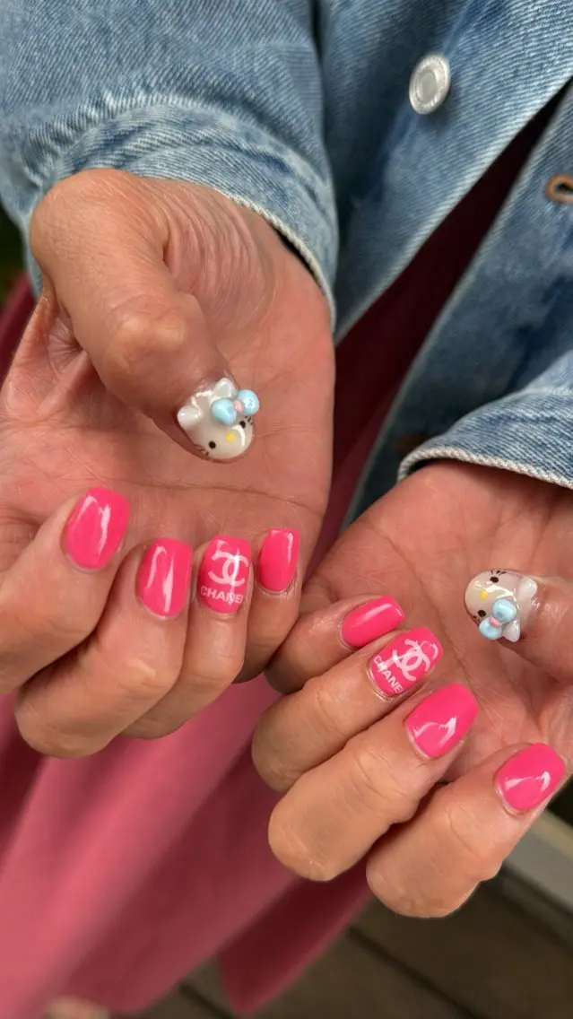 ネイル フラッシュネイル フラッシュマグ フットネイル フレンチネイル 韓国ネイル SAKU nail 作島茜のネイルデザイン