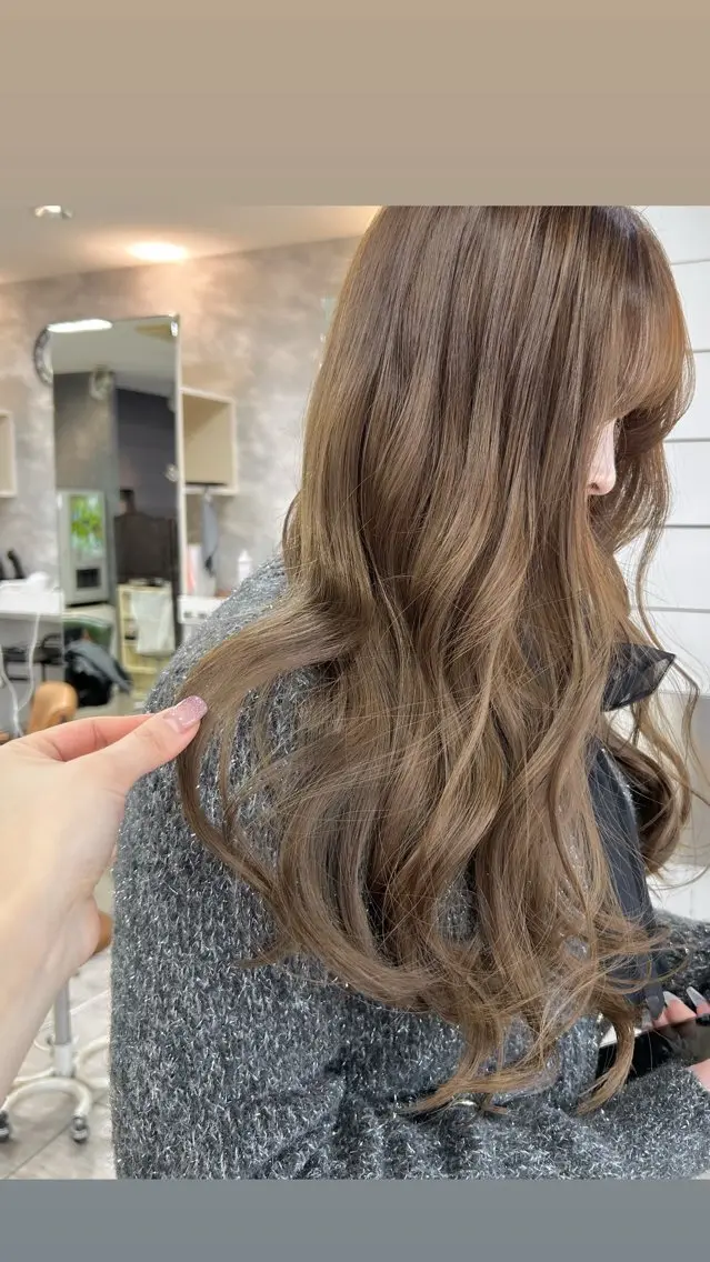 ロング ロング カット ヘアカラー 🫧艶髪カラー🫧 森本くるみのヘアスタイル