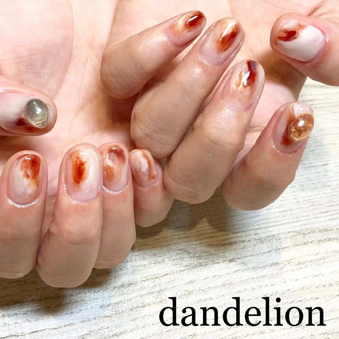 ネイル ハンドネイル ハンドケア dandelion ダンデライオンのネイルデザイン