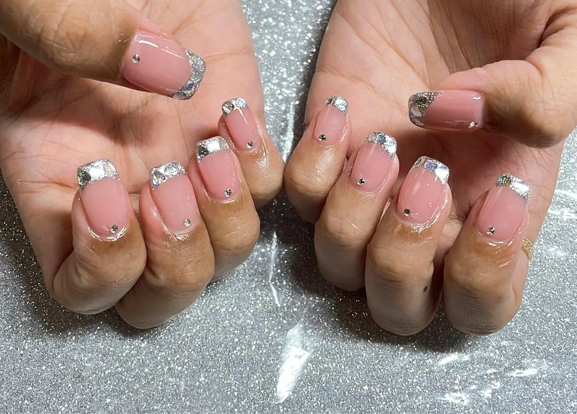 ネイル ハンドネイル VIERU 🌈🎀💖のネイルデザイン