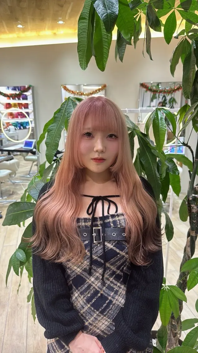 ロング カラー 艶髪/ハイトーン ️🫧rino🫧のヘアスタイル