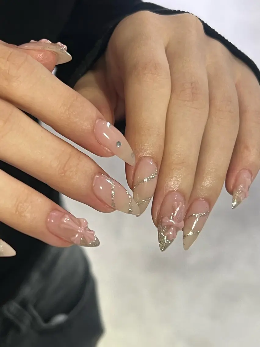 ネイル ハンドネイル Hata nail 🎀個性派ニュアンスのネイルデザイン