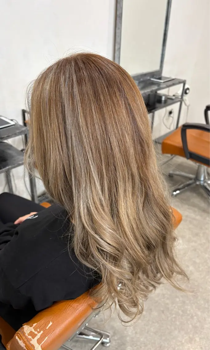ロング カラー ハイライトカラー ハイライト ジュリア 💋のヘアスタイル