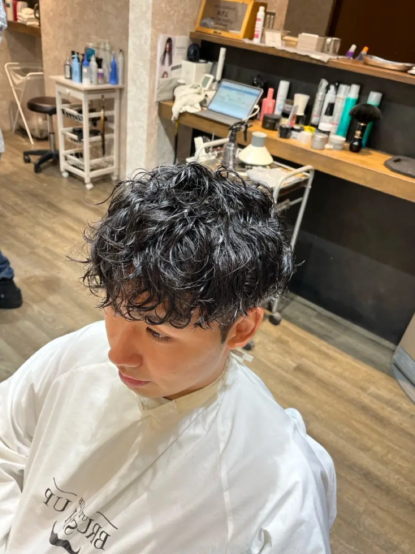 ショート パーマ メンズ 田中 識啓のヘアスタイル