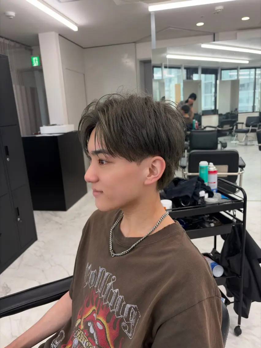 ショート カラー メンズ メンズブリーチ ブリーチ フジイ カナウのヘアスタイル