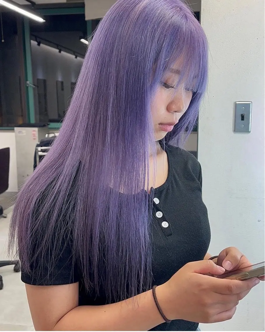 カラー 寒色ハイトーン GiseL AIRIのヘアスタイル