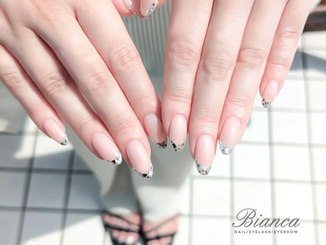【オフあり】 ハンド💅🏻🩷 ガラスフレンチ(亀戸) パラジェル変更可💎の写真