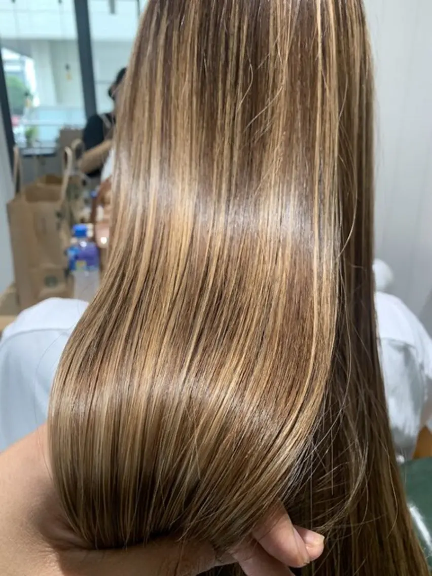 【口コミ🆗限定特典付き☆】似合わせカット+艶カラー+トリートメントの写真