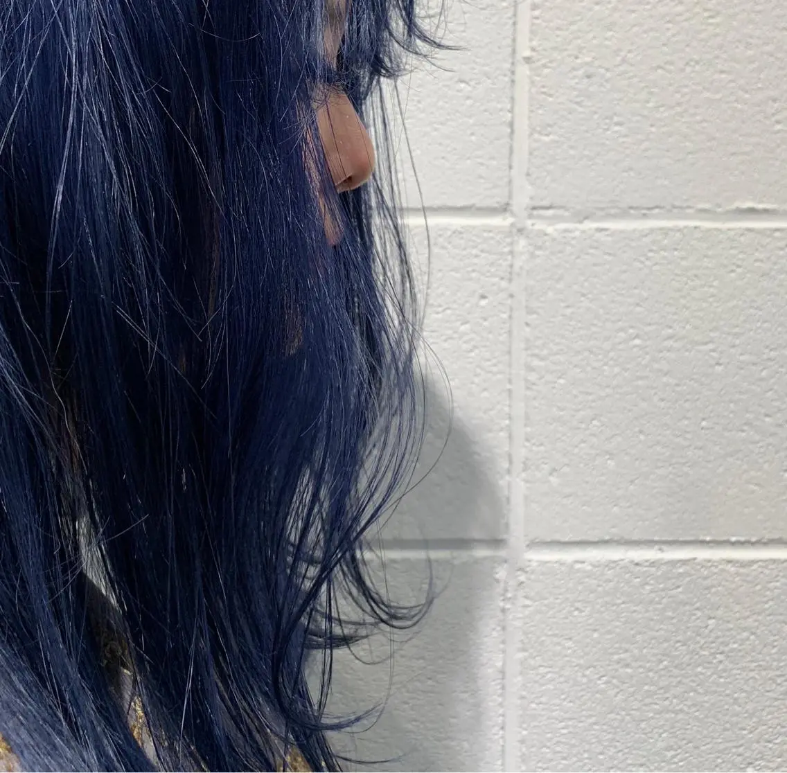 セミロング カラー メンズ ブルーカラー ネイビーカラー ヘアカラー トリートメント THE./ブリーチ 透感カラー/髪質改善のヘアスタイル