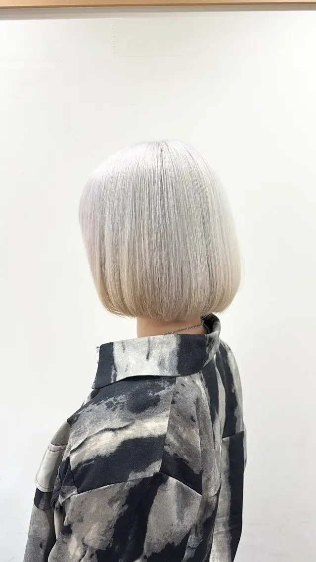 ショート カラー ヘアカラー トリートメント ヘッドスパ 【ハイトーン特化】 🦋森山陽向/大宮のヘアスタイル