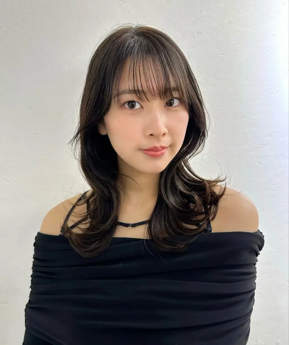 ロング カラー ミディアムレイヤー 添田晃基のヘアスタイル