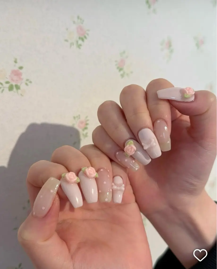 ネイル アートネイル ジェルネイル ガーリー キラキラネイル Nihonthy Nail 新宿のネイルデザイン