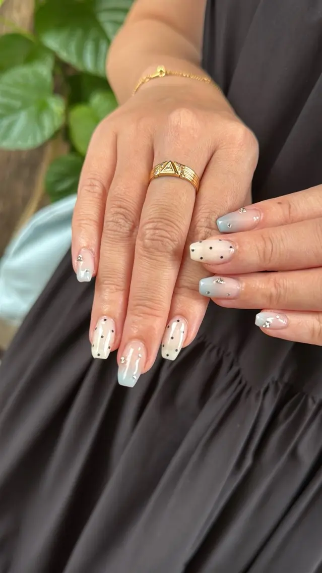 ネイル フラッシュネイル フラッシュマグ フットネイル フレンチネイル 韓国ネイル ハンドネイル SAKU nail 作島茜のネイルデザイン