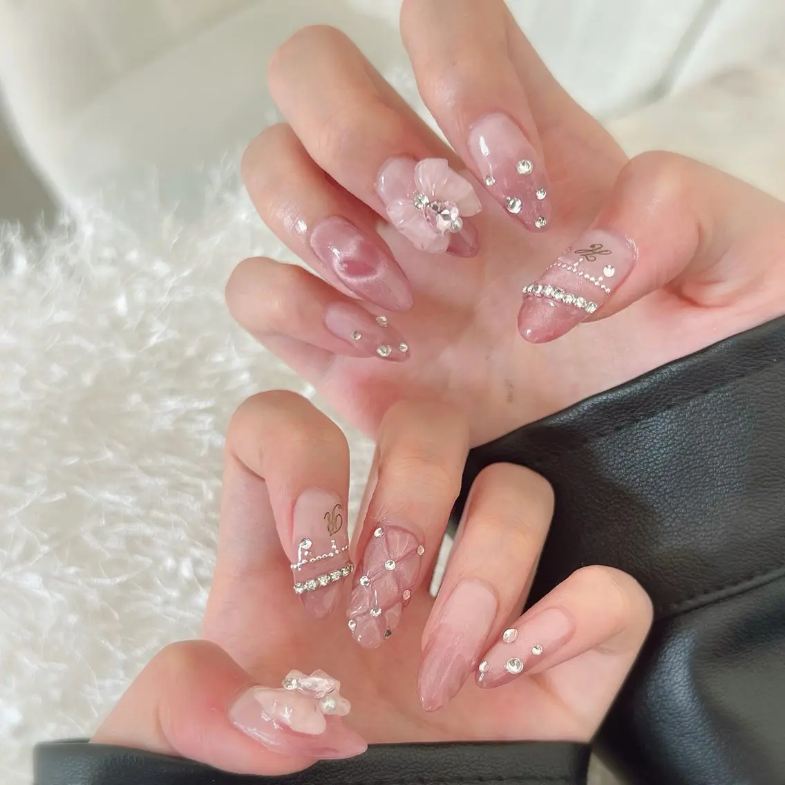 ネイル 長さ出し ジェルネイル 韓国ネイル マグネットネイル パラジェル ハンドネイル nail salon Regaosのネイルデザイン