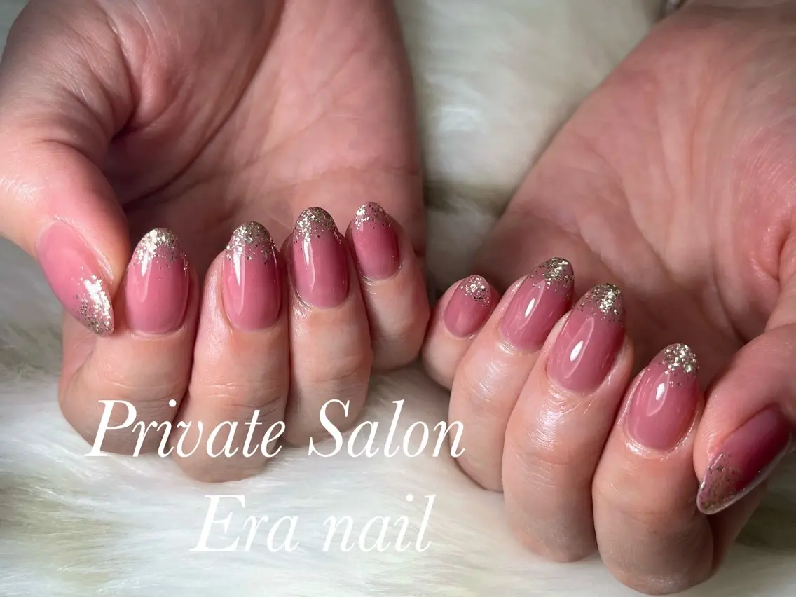 ネイル グラデーション ラメ(グリッター) ラメグラデーション ワンカラーネイル ハンドネイル Era nailのネイルデザイン